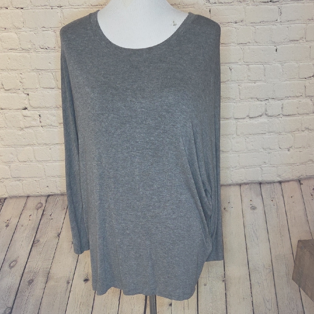 Banana Republic Heather Gray Long-Sleeve Crew Neck Tee